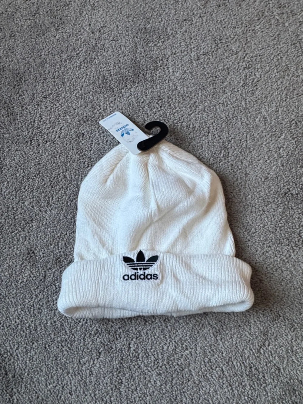 NWT Adidas Original White Black Trefoil Beanie SIZE OS
